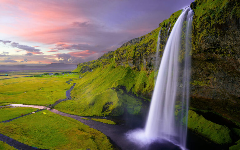 Best private tour options in Iceland